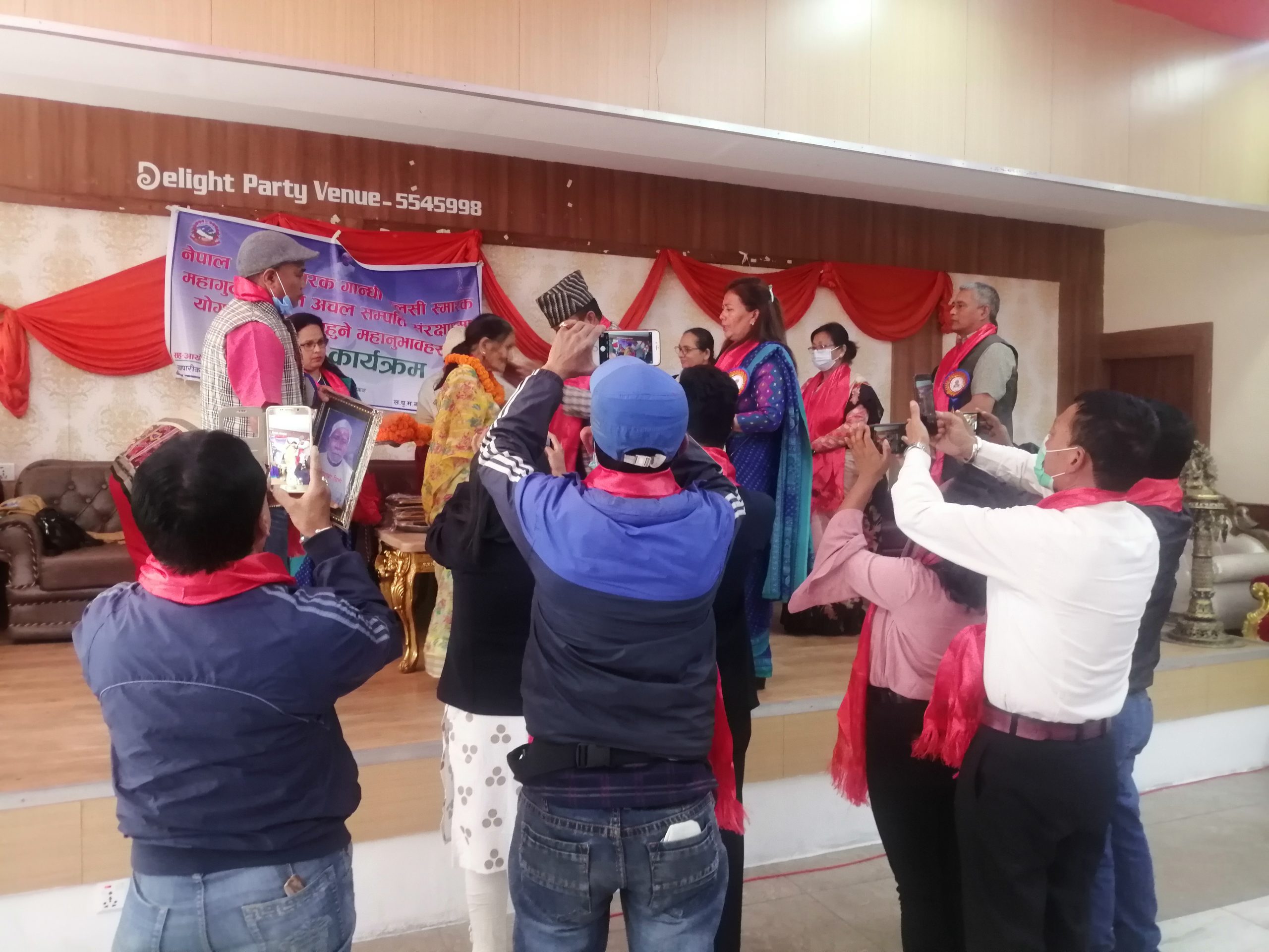 गान्धी तुलसी स्मारक महागुठीको चलअचल सम्पत्ति संरक्षणमा योगदान पु¥याउने व्यक्तित्वहरु सम्मानित