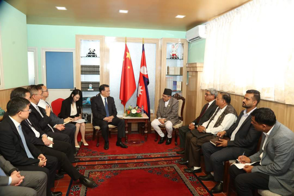 यसरी चिनियाँ नेतासँग गरिबी निवारण, रेलमार्ग निर्माणसम्म छलफल