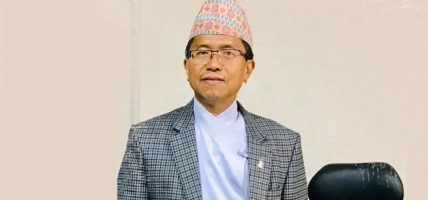 सरकार ढाल्ने र बनाउनेमा बिचौलियाको हात रहेको अख्तियार प्रमुख राईको खुलासा