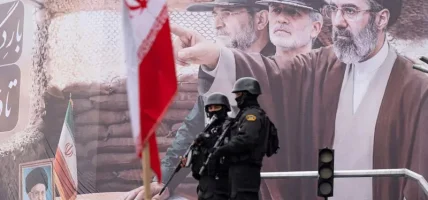 होर्मुज स्ट्रेटलाई लिएर इरानको रिभोलुसनरी गार्डले दियो चेतावनी