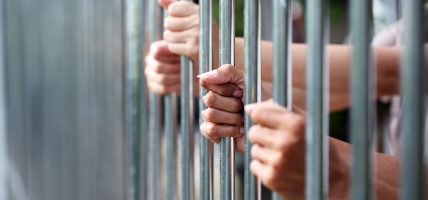 नवलपरासी कारागारका १८० कैदी अझै फरार