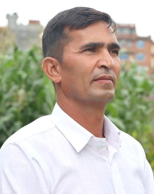म किन लडेँ ?