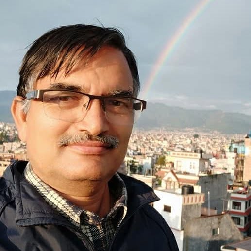 मुन्ना खान सडकमा छ