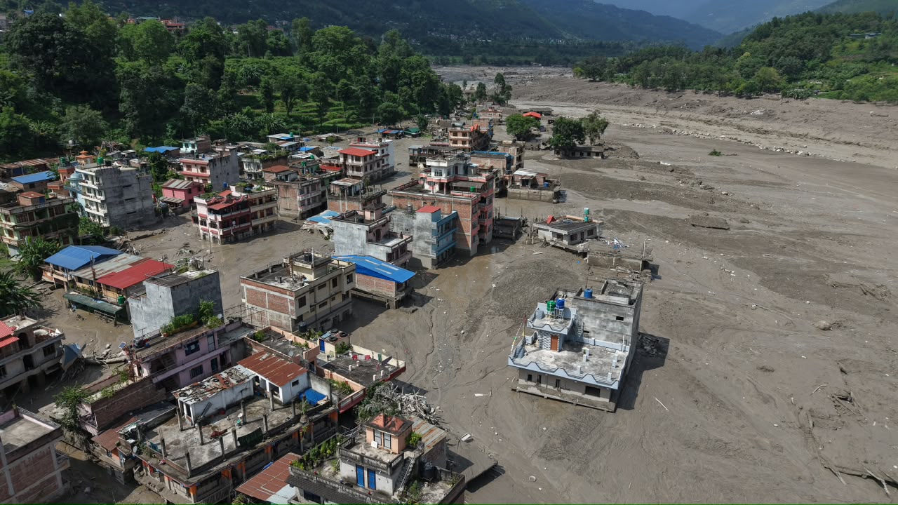 रसुवा बाढीले पर्यटन क्षेत्रमा ५० अर्बभन्दा बढीको क्षति